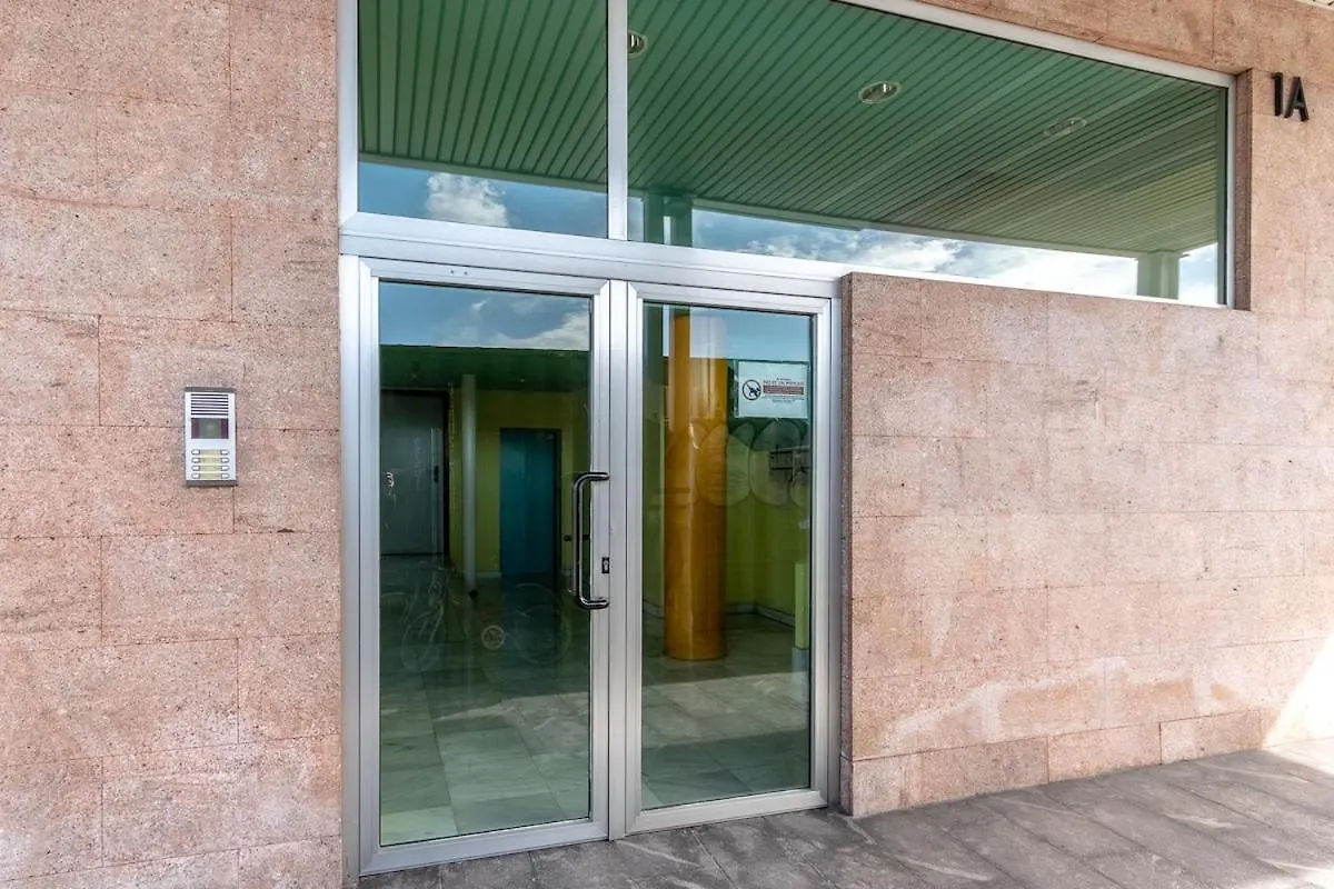 Apartamento Exclusiva Terraza Y Parking A 5 Min De Bilbao 0*,  España